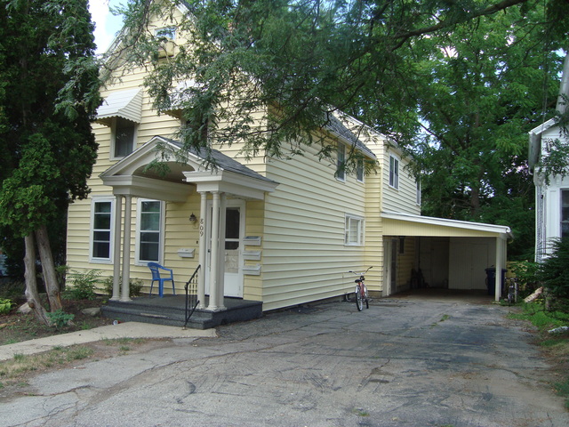 809 Lawrence St in Ann Arbor, MI - Building Photo