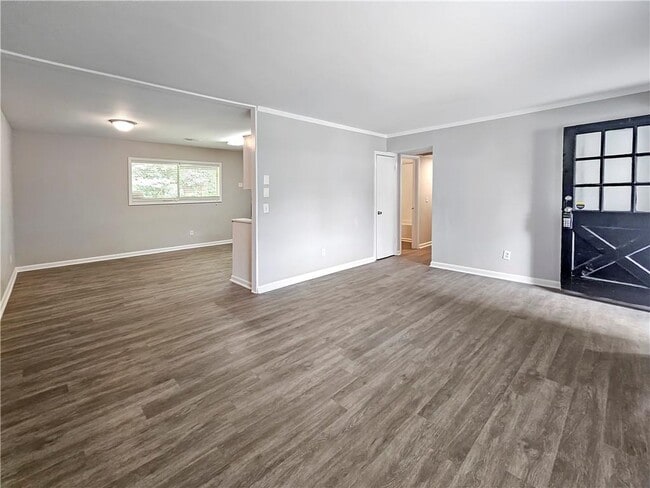 8438 Stonewall Jackson Dr in Jonesboro, GA - Building Photo - Building Photo