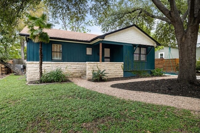 property at 2800 Cherry Ln