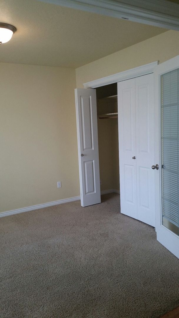 property at 3037 S Jupiter Ave