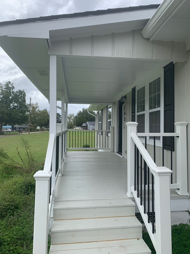 145 Sally Hill Cir in Fayetteville, NC - Building Photo - Building Photo