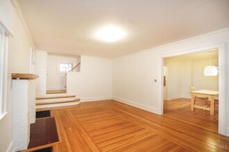 6622 Bramble Ave in Cincinnati, OH - Building Photo - Building Photo