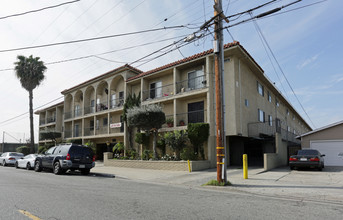 13921 Yukon Ave in Hawthorne, CA - Building Photo - Primary Photo