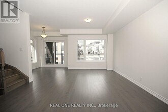 11 Gothenburg Ln in Markham, ON - Building Photo - Building Photo