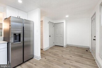 17409 Founders Mill Dr in Derwood, MD - Building Photo - Building Photo