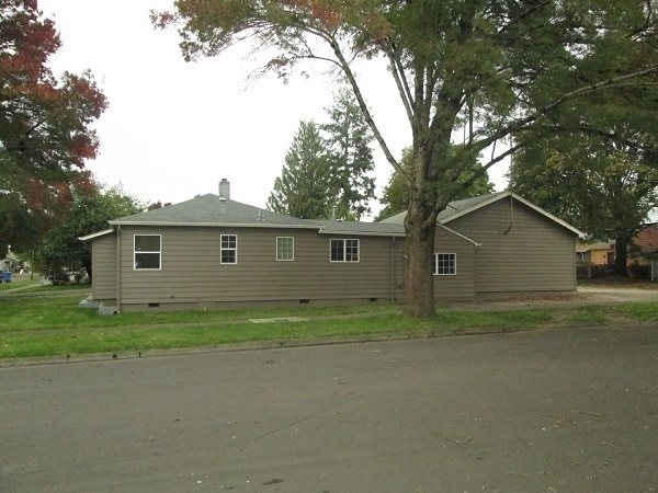 2295 Hazel Ave NE in Salem, OR - Building Photo - Building Photo