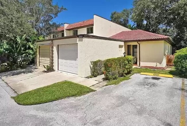 8760 Ilex Ct in Cape Canaveral, FL - Building Photo - Building Photo