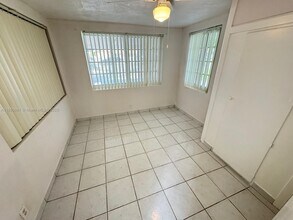 6148 Mayo St in Hollywood, FL - Building Photo - Building Photo