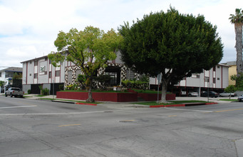 The Hobart Terrace in Los Angeles, CA - Building Photo - Building Photo