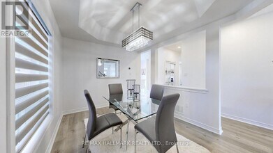 22 Bostock Dr in Georgina, ON - Building Photo - Building Photo