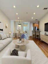114 Bloomfield St, Unit 2 in Hoboken, NJ - Building Photo - Building Photo