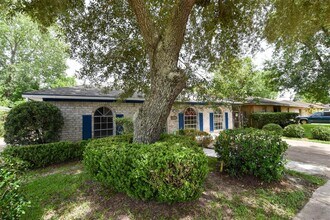 11719 Murr Way in Houston, TX - Building Photo - Building Photo