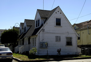 2931-2937 School St Apartments