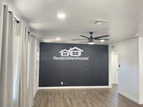 3027 N 21st St in Phoenix, AZ - Foto de edificio - Building Photo