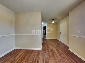 4 Comesee Ct in Greenville, SC - Foto de edificio - Building Photo