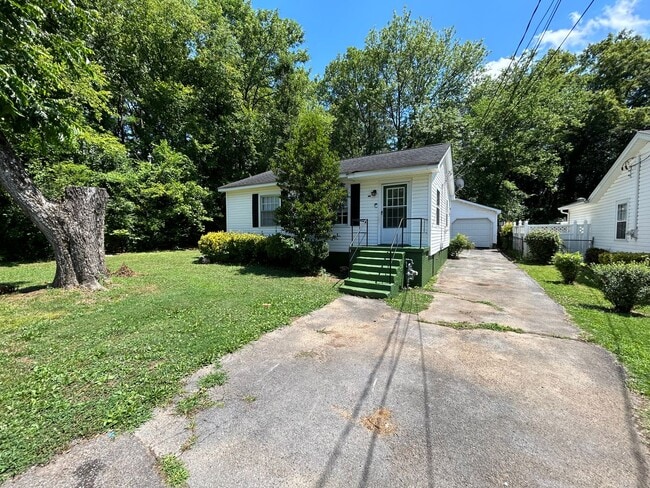 property at 614 E 19th St