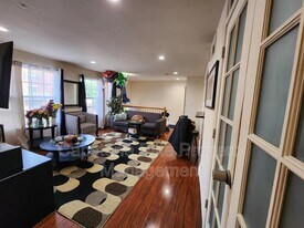 67 Vaughan Dr in Newark, NJ - Building Photo