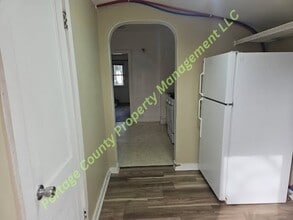 209 W Pine St in Tigerton, WI - Building Photo - Building Photo