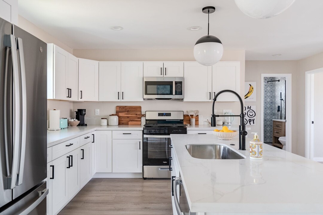 6407 Richard St in San Diego, CA - Building Photo