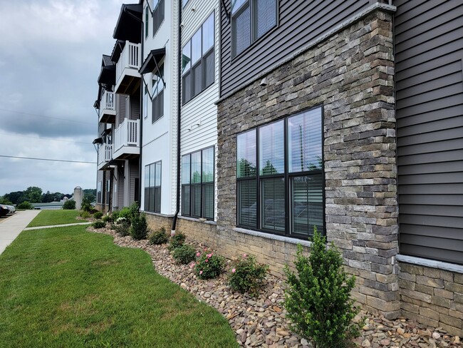 419 Apartments in Lebanon, PA - Foto de edificio - Building Photo