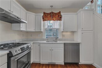 98 Butler Ave in Providence, RI - Building Photo - Building Photo