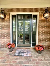 1804 Crooked Creek Rd in Greenville, NC - Building Photo - Building Photo