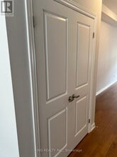 5672 Dorchester Rd in Niagara Falls, ON - Building Photo - Building Photo