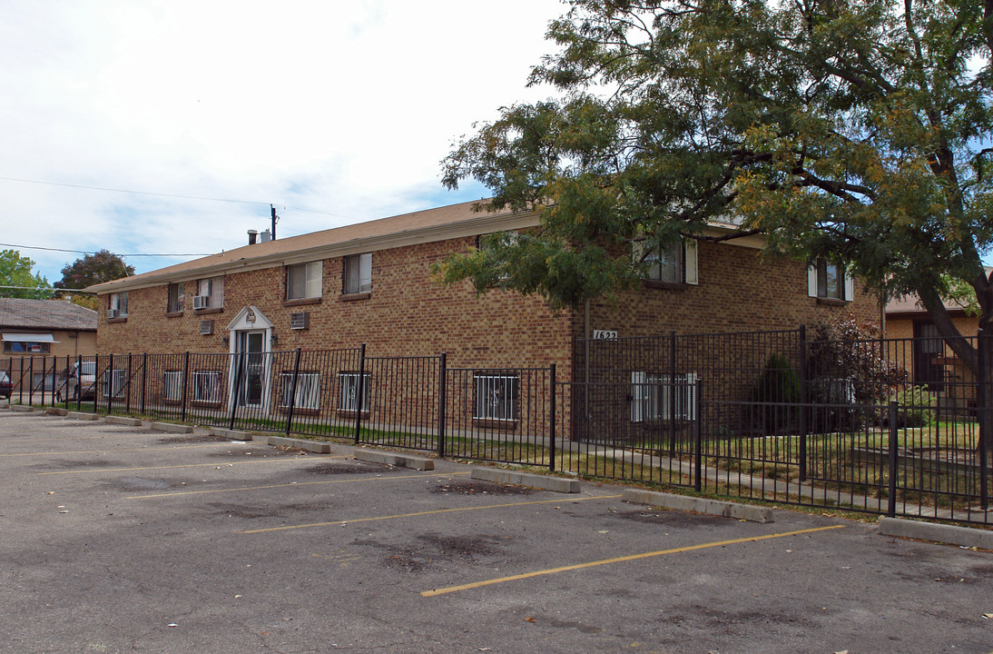 Alton Street Apartments in Aurora, CO - Building Photo