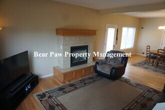 30473 Hilltop Dr in Evergreen, CO - Building Photo - Building Photo