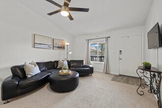 6543 Chasewood Dr in Jupiter, FL - Building Photo - Building Photo