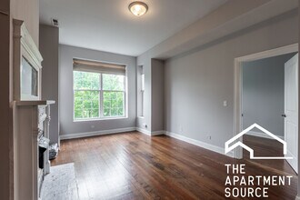 1740 W Huron St, Unit 3F in Chicago, IL - Building Photo - Building Photo