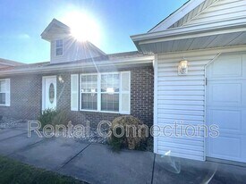 701 Jean Ct in Marion, IL - Building Photo