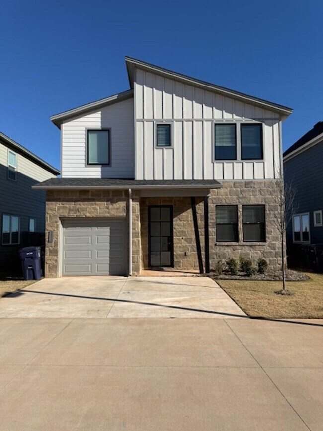 2525 NW 132nd Pl in Oklahoma City, OK - Building Photo - Building Photo