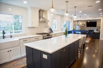 2S316 Arrowhead Dr in Wheaton, IL - Building Photo - Building Photo