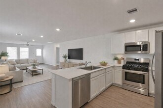 747 Hackberry Br Ct in Magnolia, TX - Building Photo - Building Photo