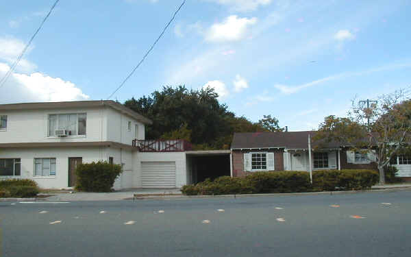 2529 Salvio St in Concord, CA - Building Photo - Building Photo