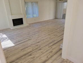 36 Snapdragon in Irvine, CA - Building Photo - Building Photo