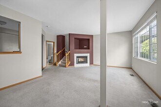 2316 Reflections Dr in Aurora, IL - Building Photo - Building Photo