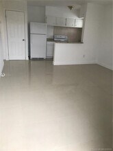 13130 NW 30th Ave-Unit -3 in Opa Locka, FL - Foto de edificio - Building Photo