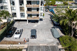 Guildford House in Bay Harbor Islands, FL - Building Photo - Building Photo