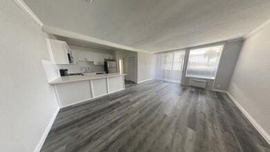 WIN - The Union at Winona in Los Angeles, CA - Building Photo - Building Photo