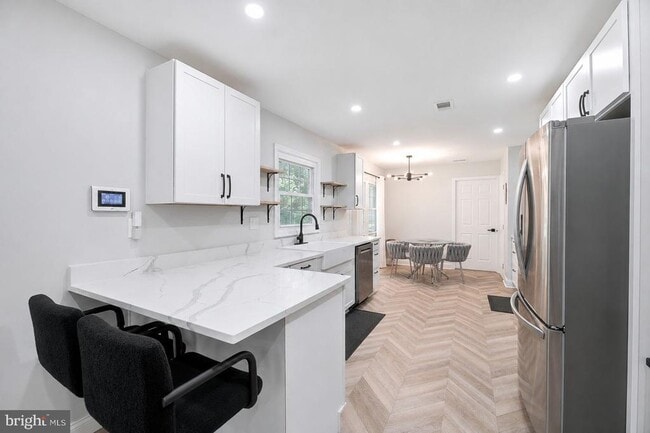 8812 Churchfield Ln