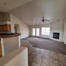 10152 E 38th Pl in Yuma, AZ - Building Photo - Building Photo