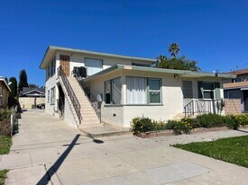 3017-3021 S Pacific Ave in Los Angeles, CA - Building Photo