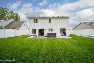 3487 W Manning Loop in Coeur d'Alene, ID - Building Photo - Building Photo