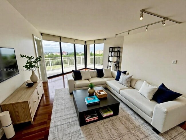 property at 1000 Quayside Terrace