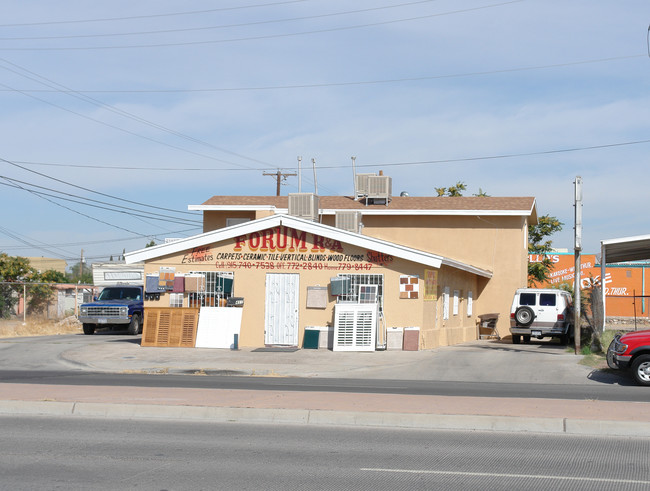 411 Dodge Rd in El Paso, TX - Building Photo - Building Photo