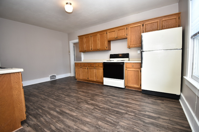 1424 Johnson St in La crosse, WI - Building Photo - Building Photo