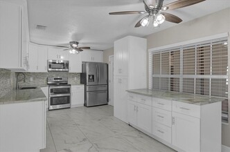 5437 Hansel Ave in Orlando, FL - Building Photo - Building Photo