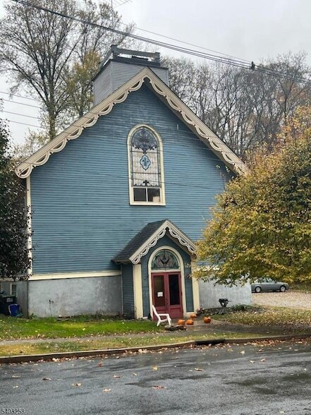 property at 192 Market St